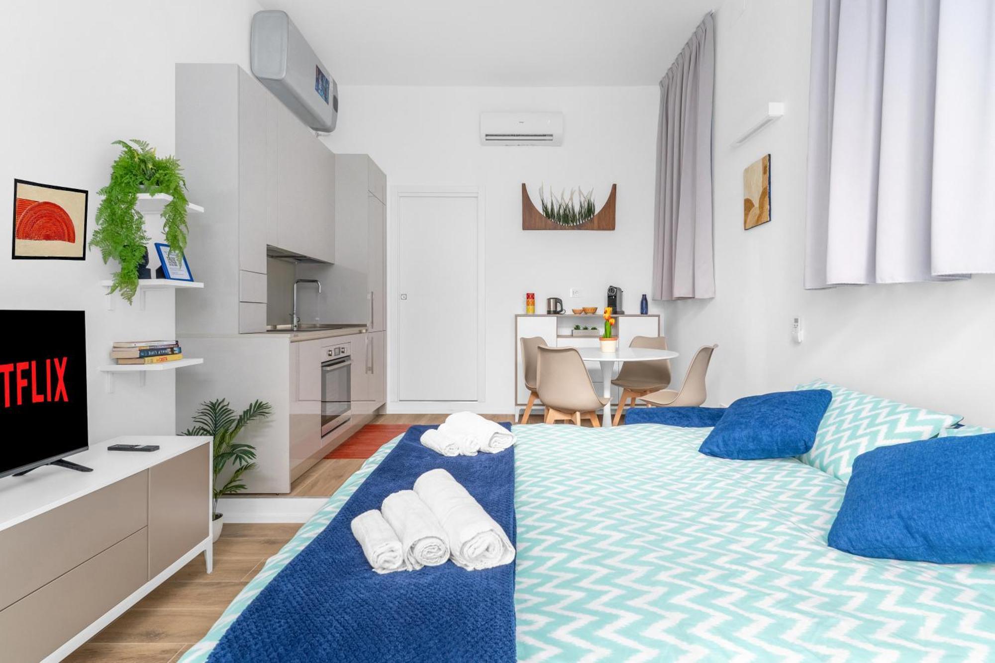 Apartment Duomo-navigli-porta Romana Gramuglihouse With Free Parking Milan